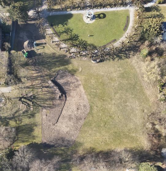 Arbeiten zur Umwandlung in eine biodiverse Fläche (Bild: Drohne Stadt Burgdorf)