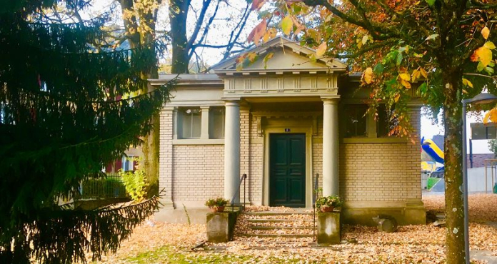 Alte Aufbahrungshalle Friedhof Burgdorf